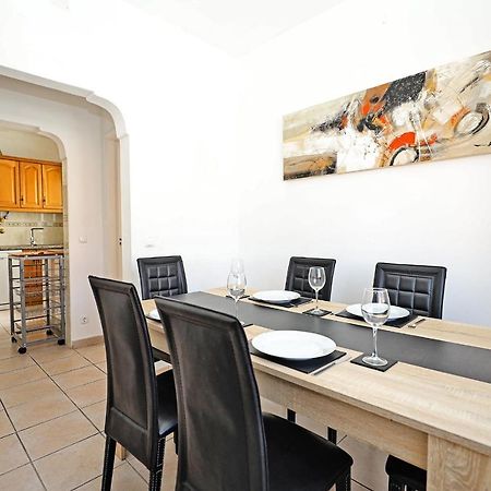 B63 - Corner Street Historic Center Apartment In ลากอส ภายนอก รูปภาพ
